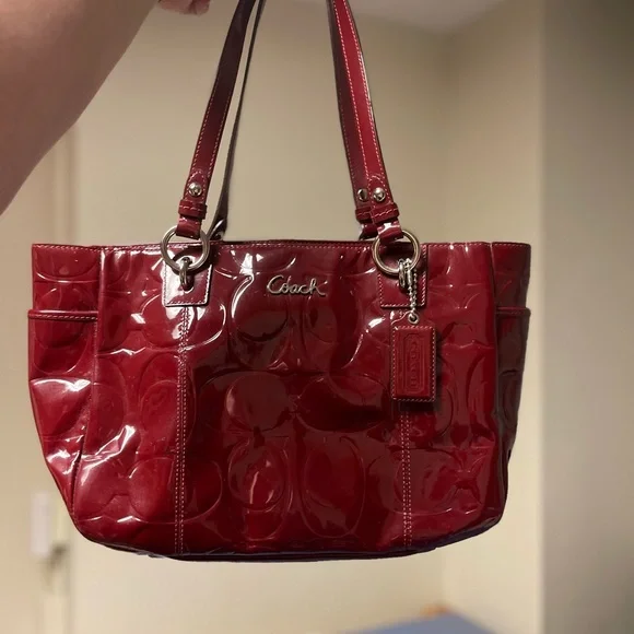 バッグ OLD COACH Large tote bag RED ❤️Coach Cargo Silver/ 1941 Red Tote Bag | eBay